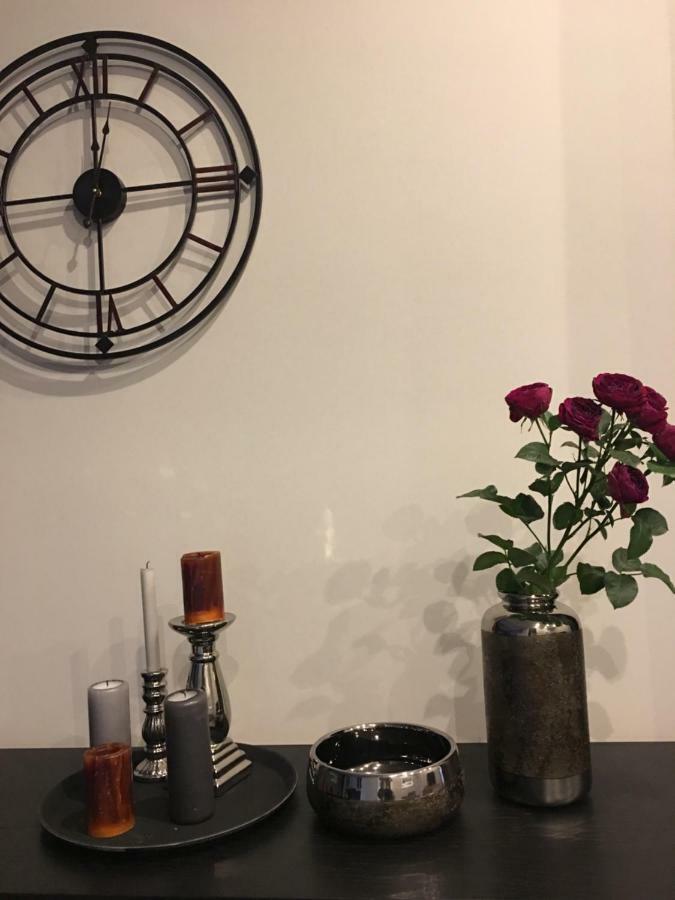 JūrkalneOsobnyak公寓式酒店 外观 照片